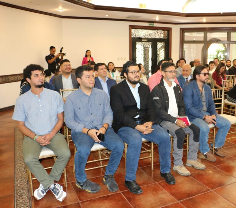 WhatsApp Image 2025-11-14 at 08.49.27